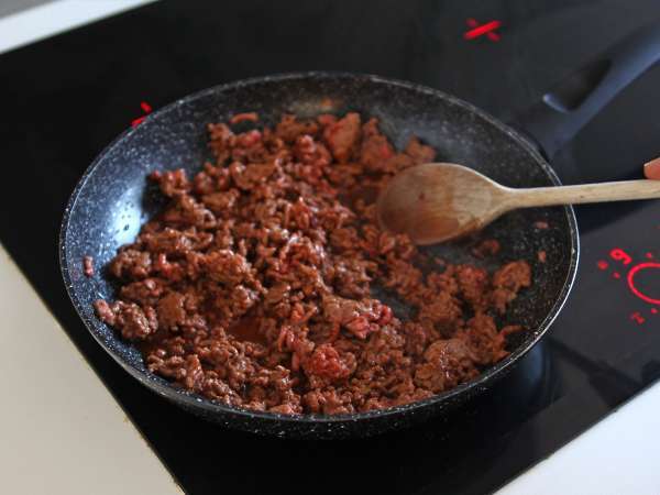 In de oven gebakken tortilla's met quesadilla's en pittige rundvleesvulling - Voorbereiding stap 2