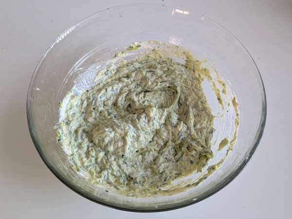 Conchiglioni gevuld met ricotta, courgettes en citroen: romig en gegratineerd in de oven - Voorbereiding stap 5