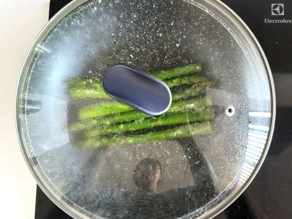 Tartines van asperges, citroen en ricotta basilicum - Voorbereiding stap 2