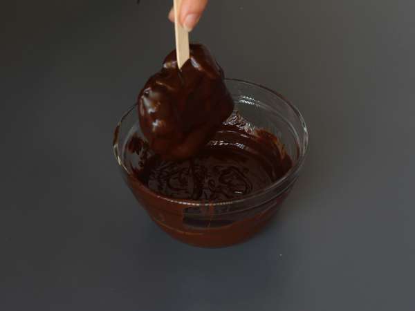 Skyr, framboos en chocolade-ijs. De gezonde snack voor zonnige dagen! - Voorbereiding stap 4