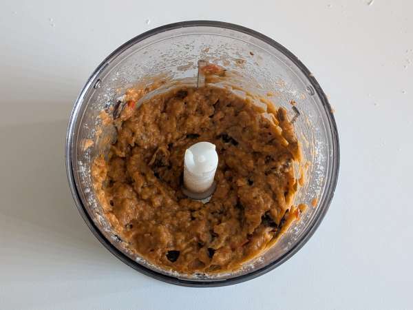 Pasta met auberginecrème en kerstomaatjes: eenvoudig en lekker recept - Voorbereiding stap 4