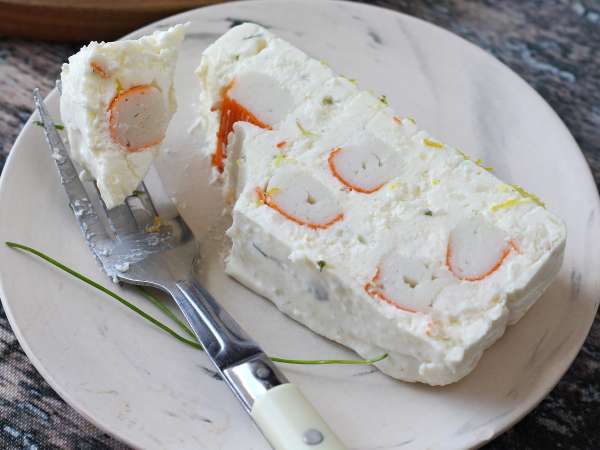 Surimi-terrine zonder koken: een eenvoudig koud voorgerecht, perfect voor de zomer - Voorbereiding stap 11