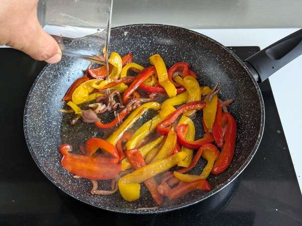 Pasta met paprika en munt: romig en geurig - Voorbereiding stap 3