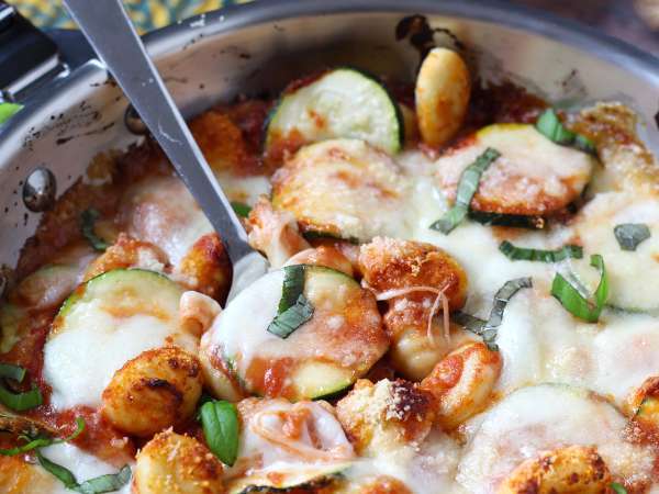 Snel recept voor een gratin van gnocchi met courgette en mozzarella - Voorbereiding stap 6
