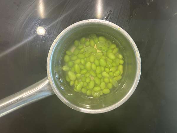 Salade van linzen, feta en edamame met knapperige groenten - Voorbereiding stap 3