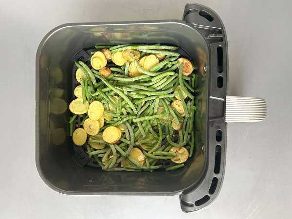 Heilbot uit de Air Fryer met witte wijnsaus, aardappelen en groenten - Voorbereiding stap 3