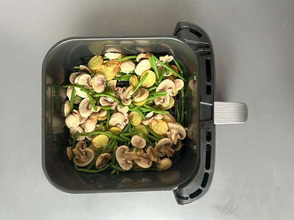 Heilbot uit de Air Fryer met witte wijnsaus, aardappelen en groenten - Voorbereiding stap 4