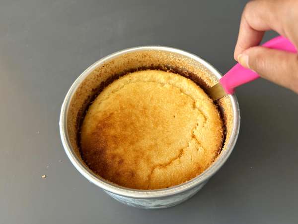 Cocos-flan met gecondenseerde melk: eenvoudig en smeltend in de mond - Voorbereiding stap 6