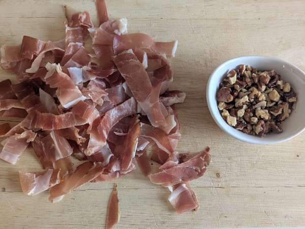 Romige lasagne met pompoen, speck en knapperige walnoten - Voorbereiding stap 6