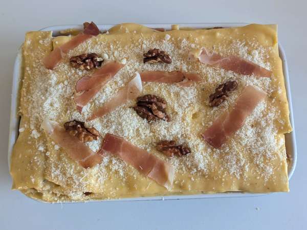 Romige lasagne met pompoen, speck en knapperige walnoten - Voorbereiding stap 8