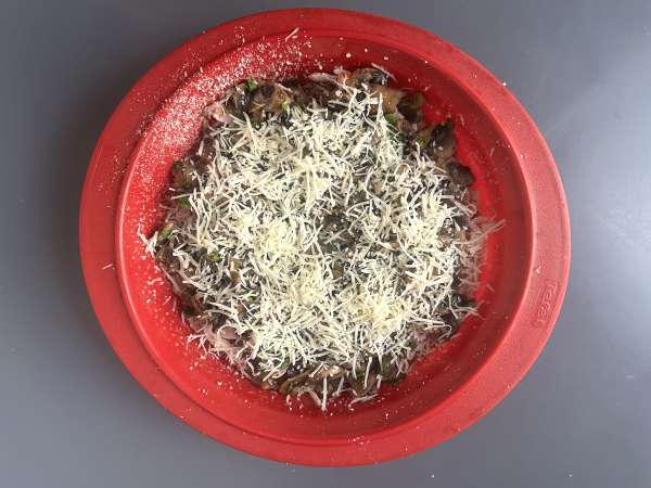 Quiche zonder deeg met champignons, spek en cottage cheese - Voorbereiding stap 6