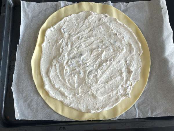 Hartige perentaart met gorgonzola en walnoten: onweerstaanbaar zoet en hartig - Voorbereiding stap 5
