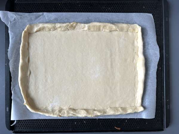 Zwiebelkuchen: de Duitse taart met zachte uien en spekblokjes - Voorbereiding stap 8