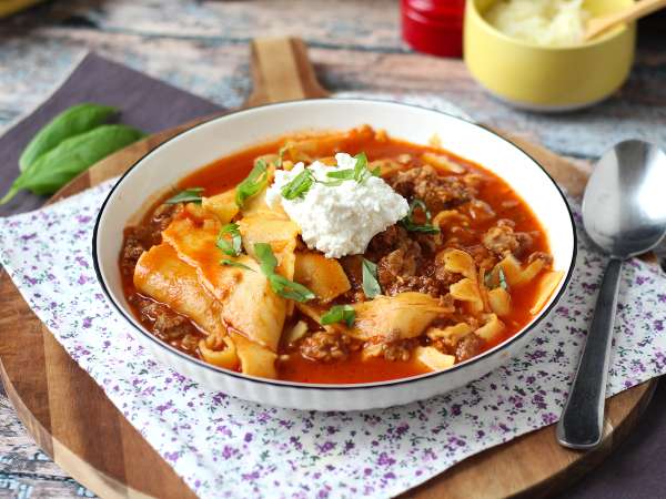 Lasagnesoep met vlees, ricotta en parmezaan - Voorbereiding stap 7