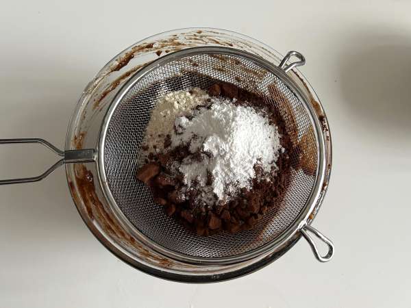 Brownie met zoete aardappel zonder boter of olie - Voorbereiding stap 4
