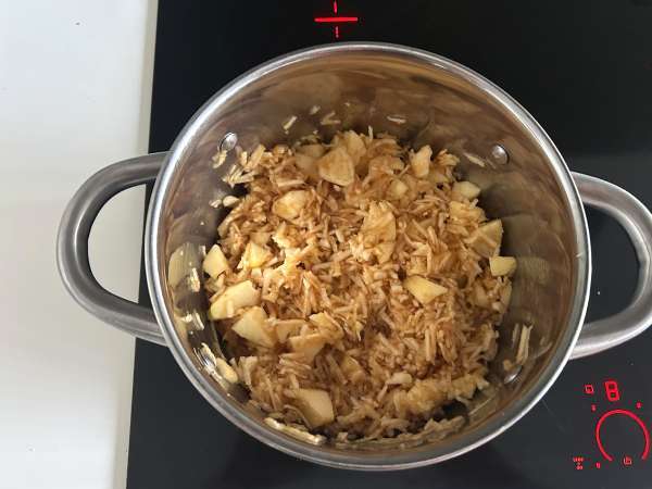 Szarlotka: Poolse appeltaart met een knapperige topping - Voorbereiding stap 8