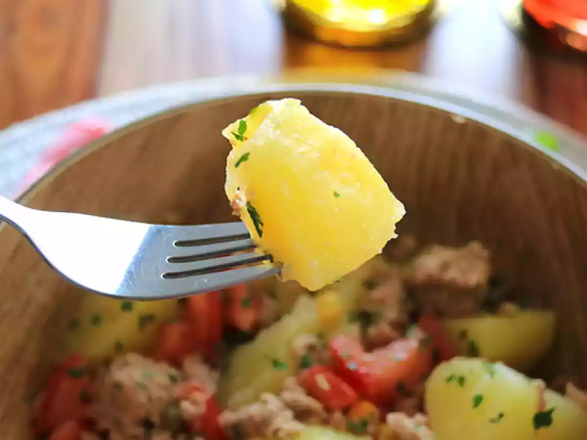 Aardappel-, tonijn- en tomatensalade - foto 4