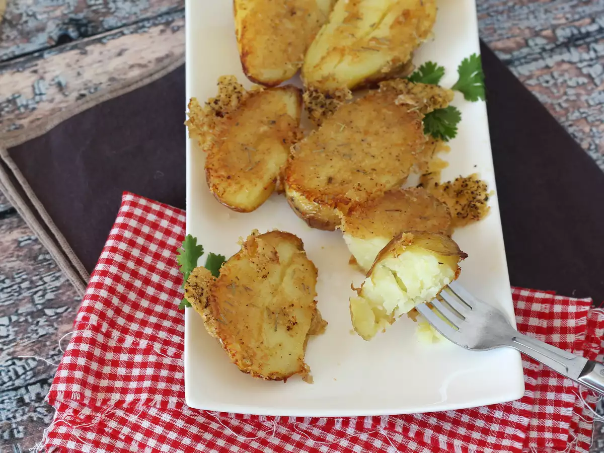Aardappelen met Parmezaanse kaas: zacht vanbinnen en knapperig vanbuiten!