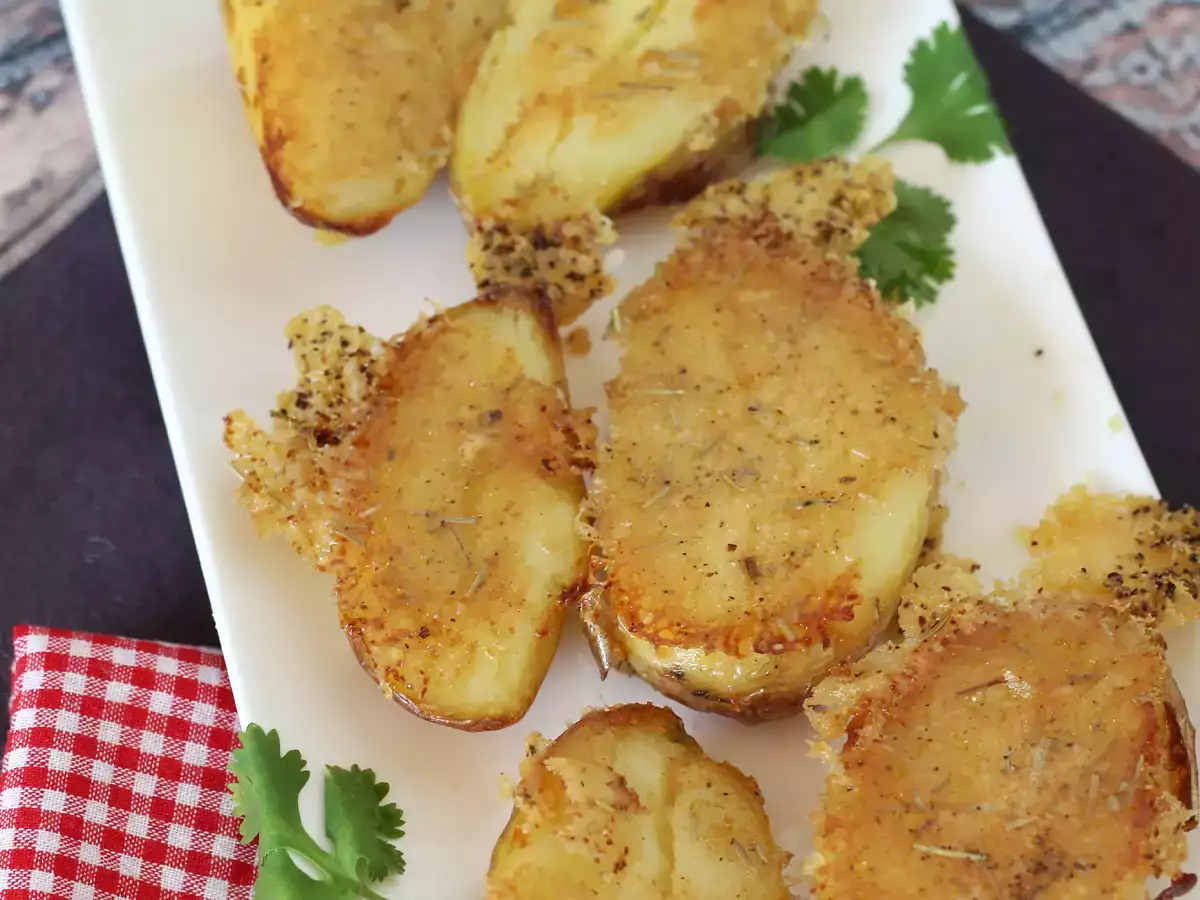 Aardappelen met Parmezaanse kaas: zacht vanbinnen en knapperig vanbuiten! - foto 2