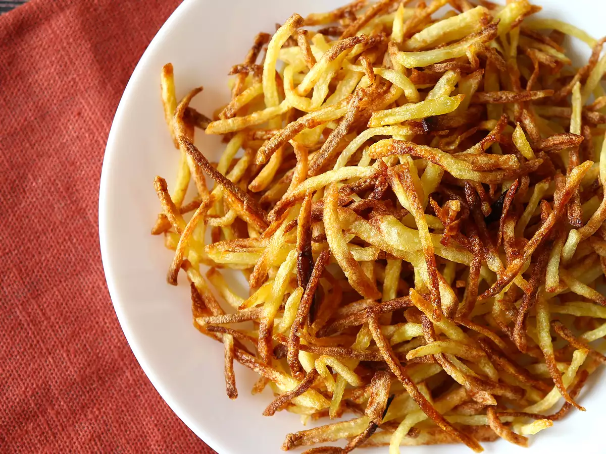 Aardappelsticks uit de airfryer: zo knapperig dat je niet gelooft dat ze zelfgemaakt zijn - foto 3