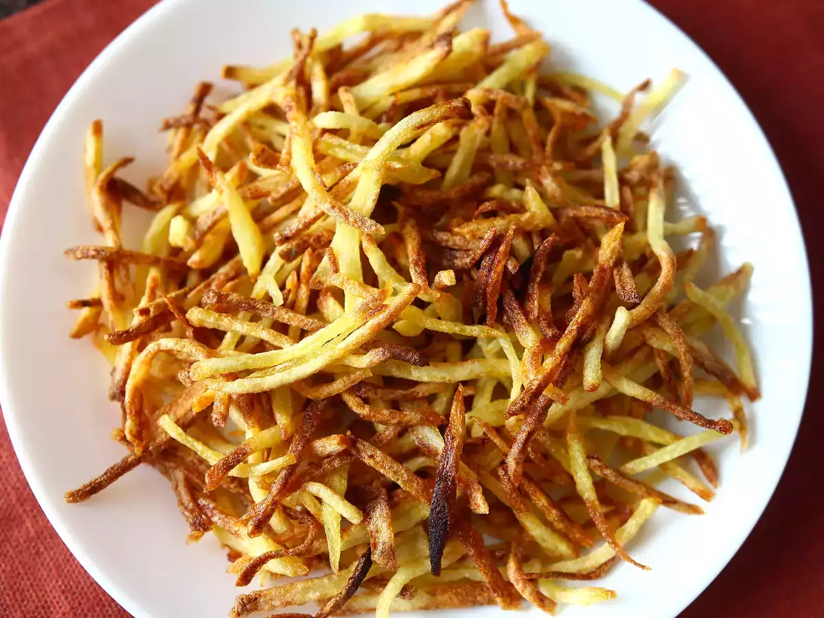 Aardappelsticks uit de airfryer: zo knapperig dat je niet gelooft dat ze zelfgemaakt zijn - foto 4