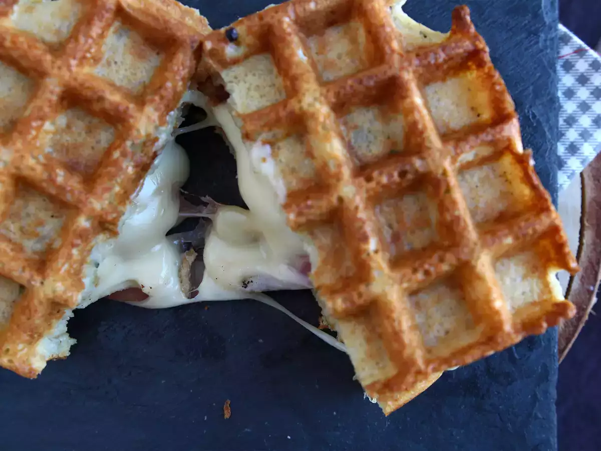 Aardappelwafel-sandwich met raclettekaas: ultiem comfortfood - foto 6