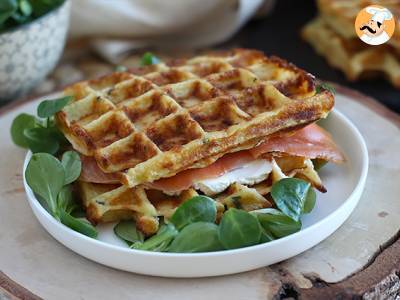 Aardappelwafels - Wafelsandwich met gerookte zalm en fromage frais