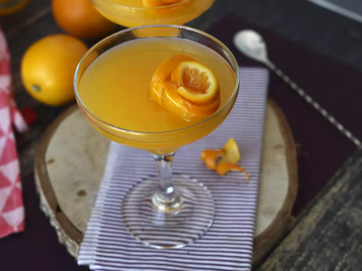Agua de Valencia, de mediterrane cocktail met cava en sinaasappel die je thuis kunt maken. - foto 3