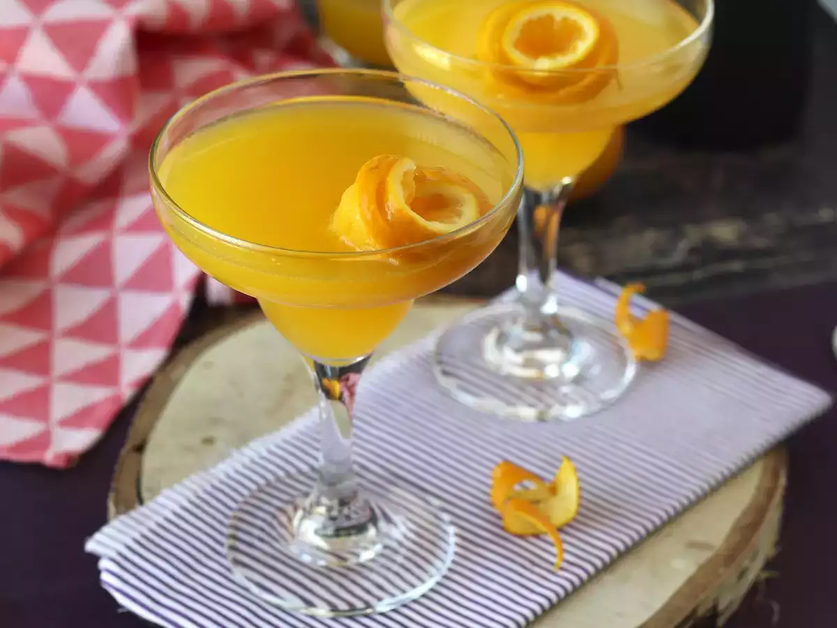 Agua de Valencia, de mediterrane cocktail met cava en sinaasappel die je thuis kunt maken. - foto 5