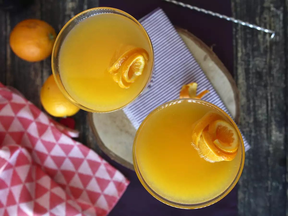 Agua de Valencia, de mediterrane cocktail met cava en sinaasappel die je thuis kunt maken. - foto 6