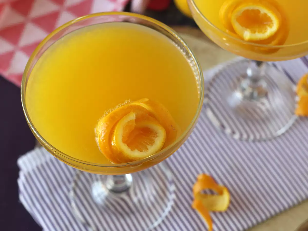 Agua de Valencia, de mediterrane cocktail met cava en sinaasappel die je thuis kunt maken. - foto 9