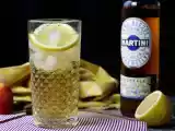 Alcoholvrije Martini Spritz, een zoete, bloemige cocktail voor het aperitief, foto 3
