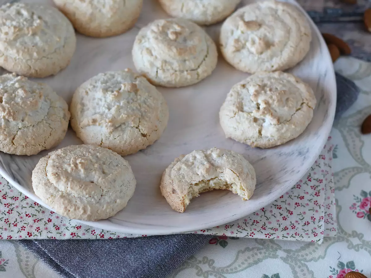 Amaretti: de perfecte Italiaanse amandelkoekjes bij de koffie!