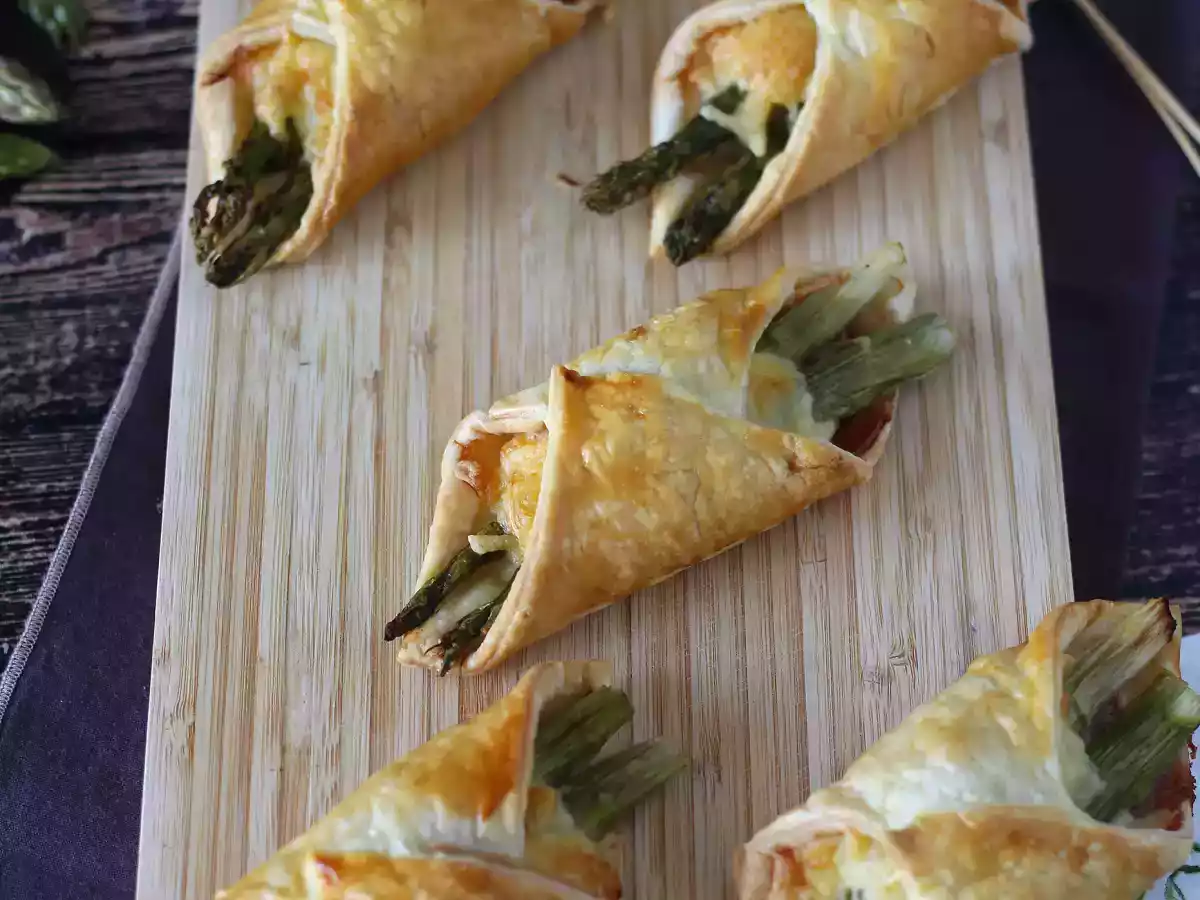 Asperges, ham en smeltkaasgebakjes - foto 4