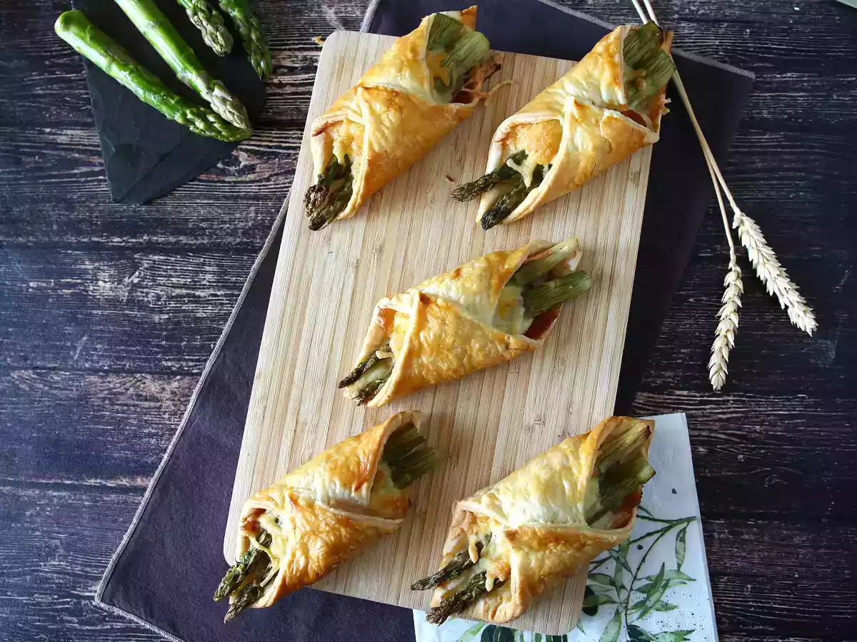 Asperges, ham en smeltkaasgebakjes - foto 5