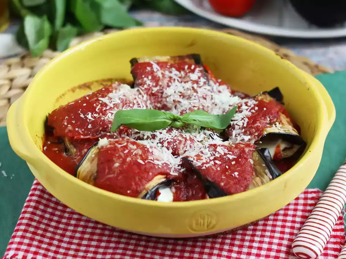 Aubergine Parmigiana Rolletjes