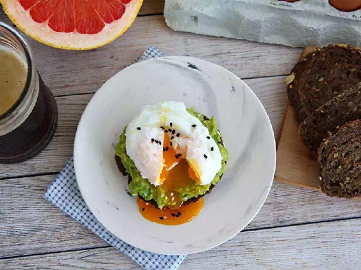 Avocadotoast met gepocheerd ei – avocado toast - foto 4