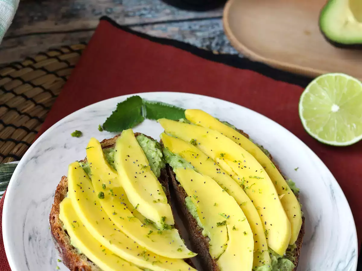 Avocadotoast met mango en limoen: een fris, snel en lekker recept - foto 3