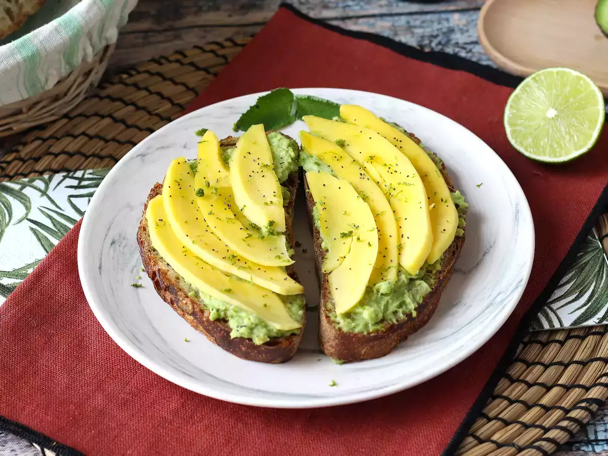 Avocadotoast met mango en limoen: een fris, snel en lekker recept - foto 4