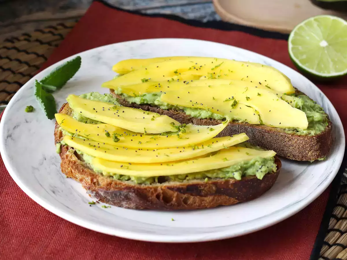 Avocadotoast met mango en limoen: een fris, snel en lekker recept - foto 5