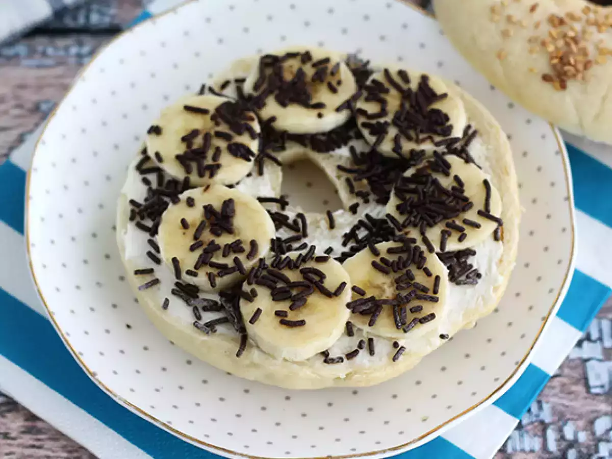 Bagel met chocolade en banaan - foto 2