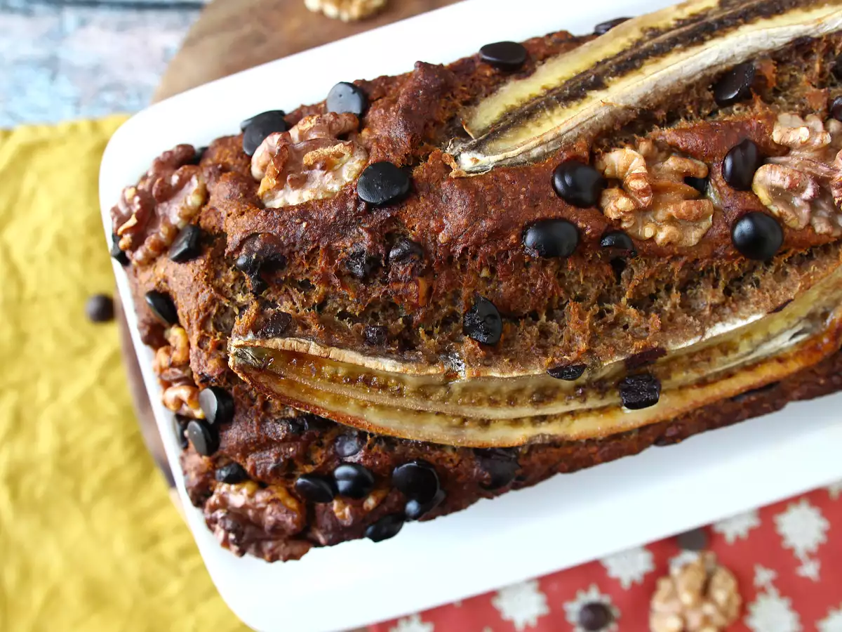 Bananenbrood met miso, walnoten en chocolade: extra lekker en van nature vegan - foto 4