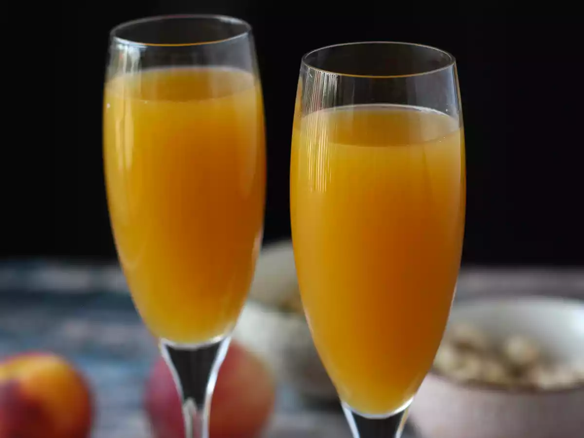 Bellini, de makkelijke Italiaanse perzikcocktail die je thuis kunt maken! - foto 2