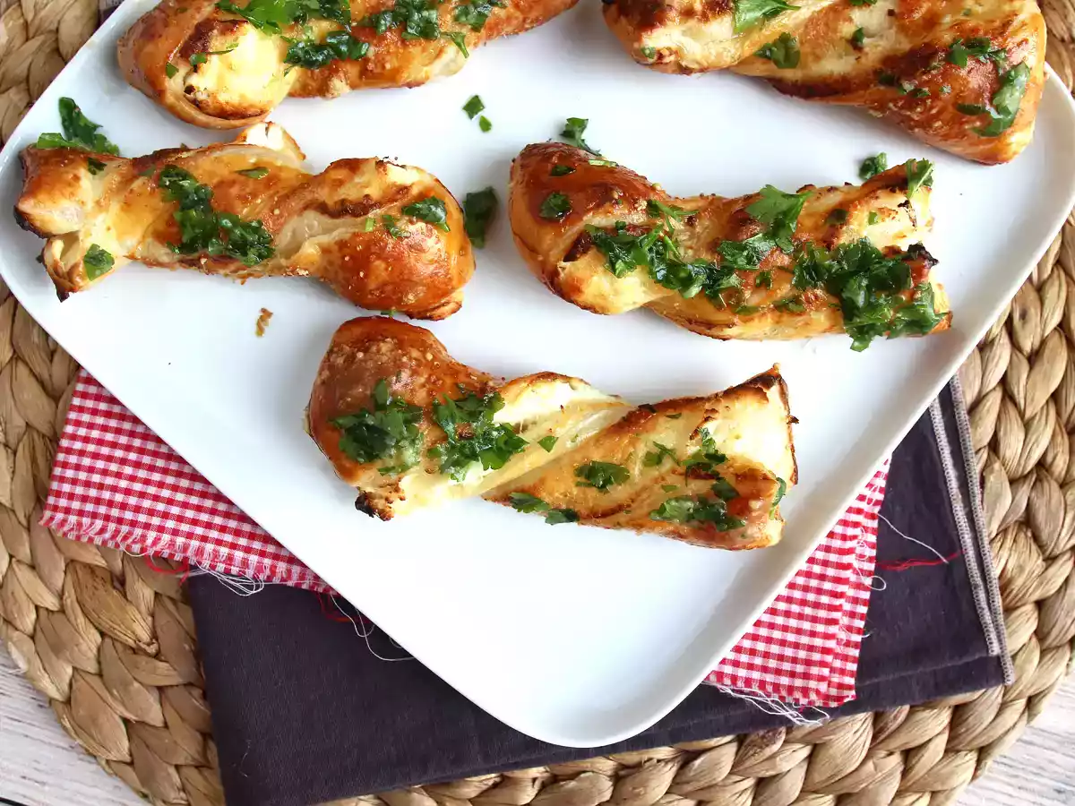 Bladerdeeg torsades met kaas en peterselie: een must voor bij het aperitief - foto 5
