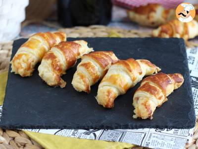 Bladerdeegcroissants met béchamelsaus, ham en kaas - foto 2