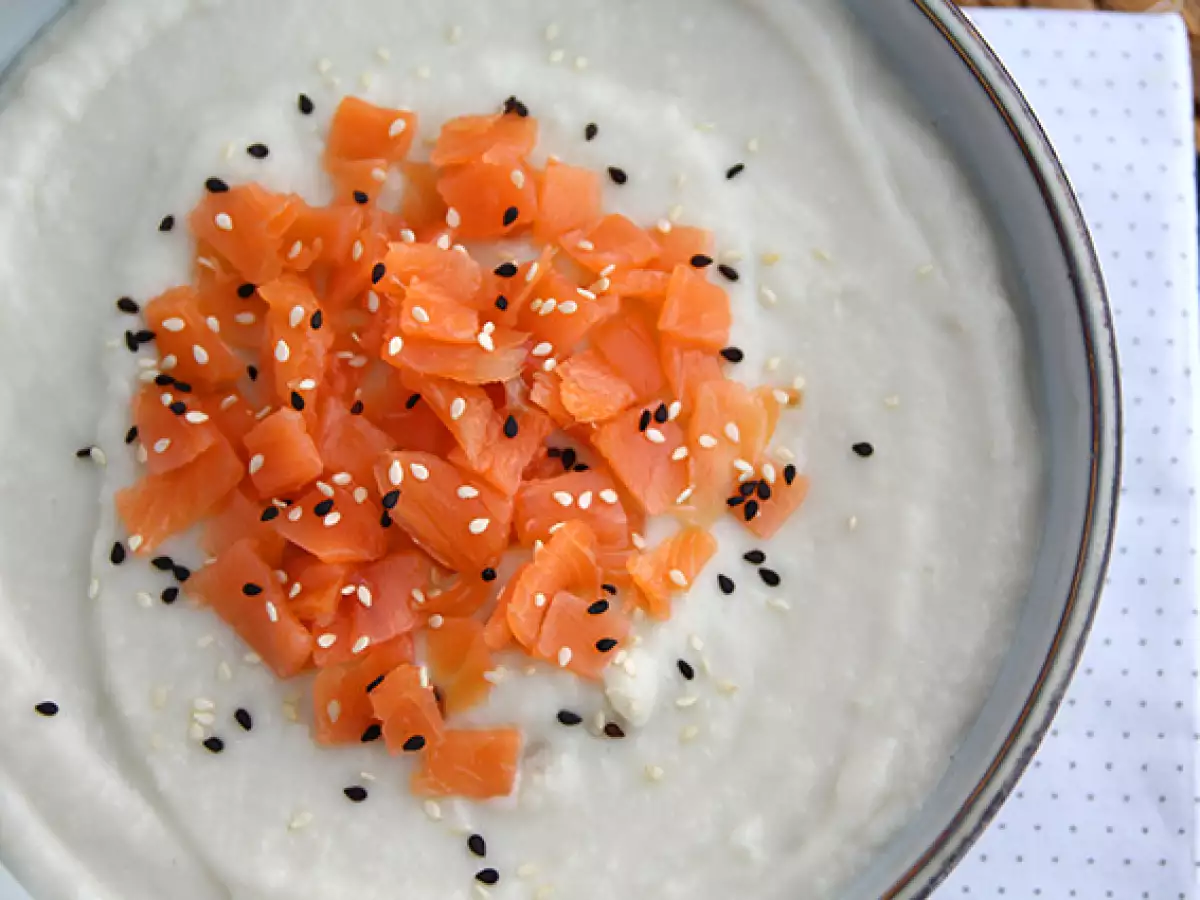 Bloemkoolcrème met kokos en gerookte zalm - foto 4