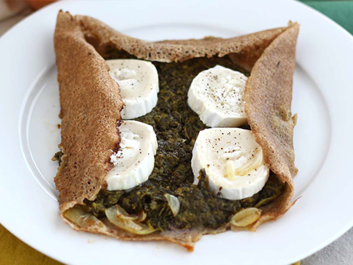 Boekweitgalette met geitenkaas en spinazie