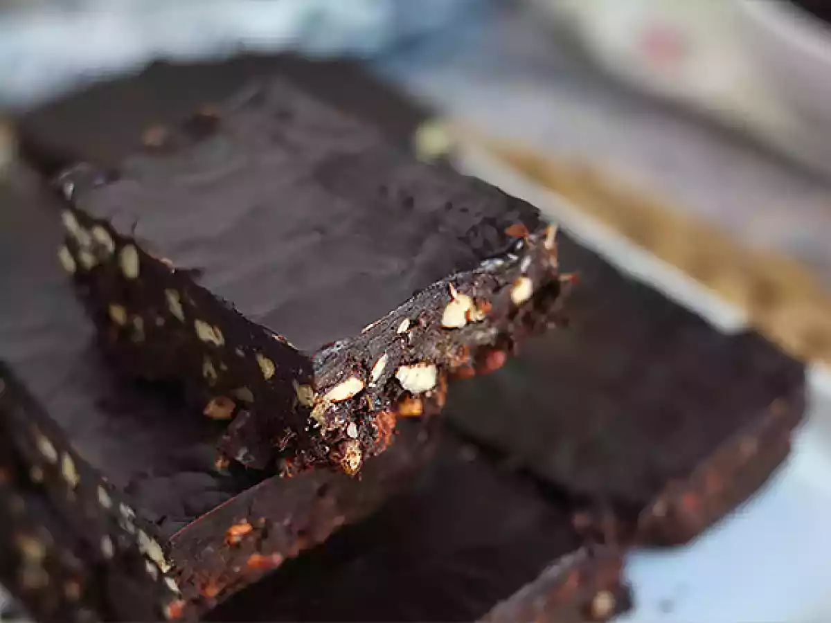 Brawnie - De rauwe dadelbrownie - foto 2