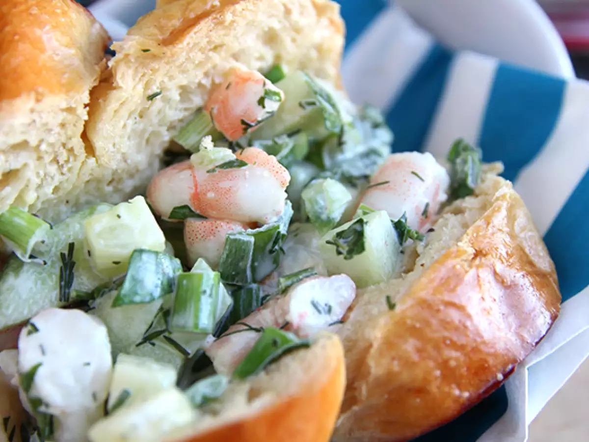 Briochebroodje met garnalen (prawn roll) - foto 3
