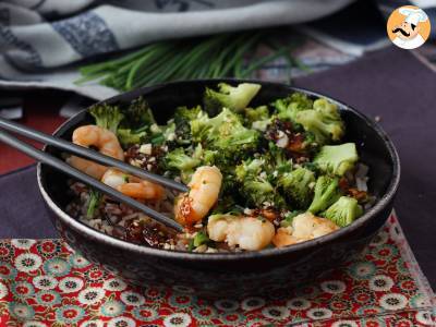 Broccoli en garnalen in een pittige Koreaanse saus - een eenvoudige, evenwichtige en pittige maaltijd - foto 3